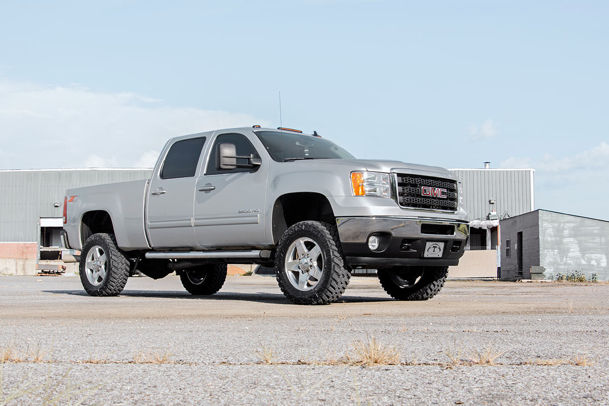 Rough Country 95940 3.5 Inch Lift Kit | M1 | Chevy/GMC 2500HD/3500HD (11-19)