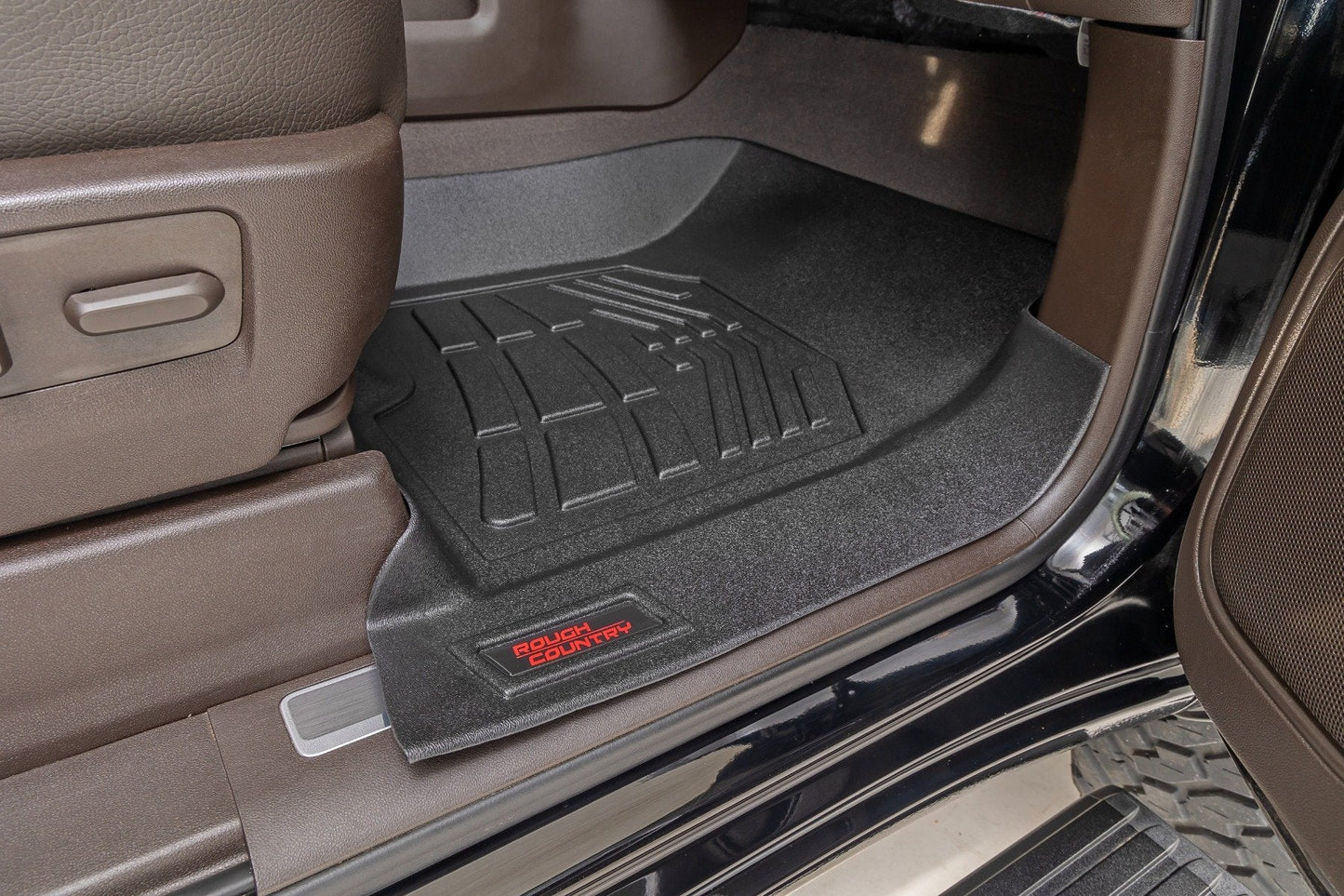 Rough Country SM2161 Floor Mats | FR Bucket | Crew | Chevy/GMC 1500/2500HD/3500HD (19-26 & Classic)
