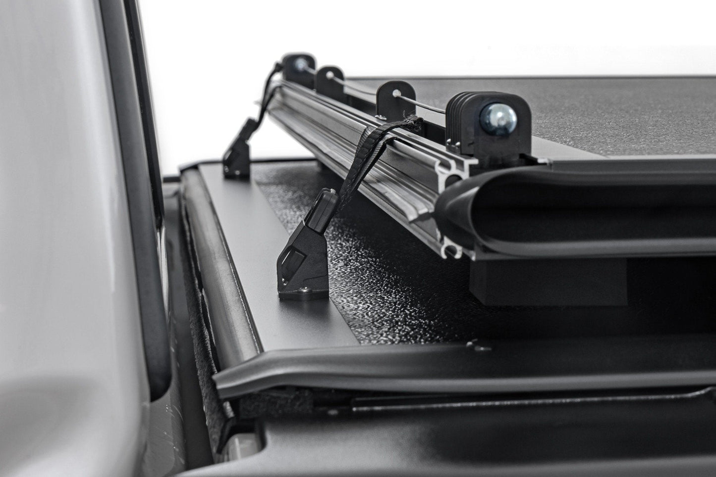 Rough Country 47214550B Hard Low Profile Bed Cover | 5'7" Bed | Ford F-150 2WD/4WD (2004-2014)