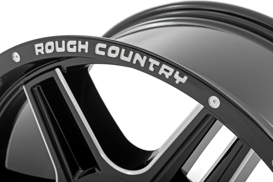Rough Country 92180914 Rough Country 92 Series Wheel | Machined One-Piece | Gloss Black | 18x9 | 5x5.5 | +0mm