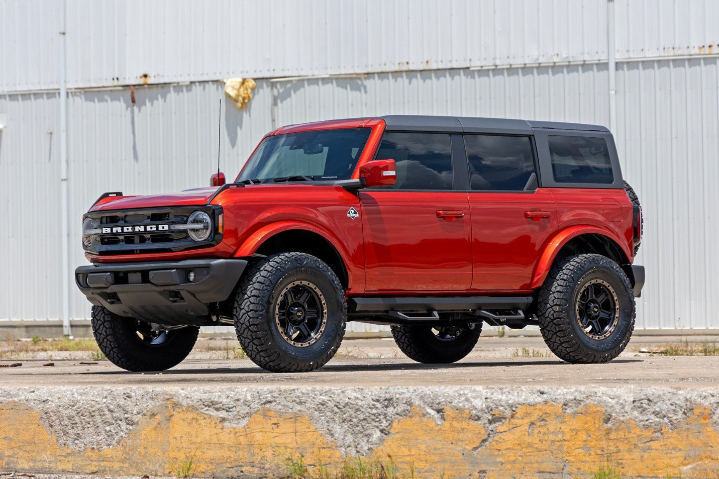 Rough Country 51143 SRL2 Adjustable Aluminum Step | 4-Door | Ford Bronco 4WD (2021-2025)