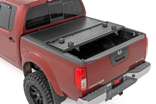 Rough Country 47520501B Hard Low Profile Bed Cover | 5' Bed | Cargo Mgmt | Nissan Frontier (05-21)