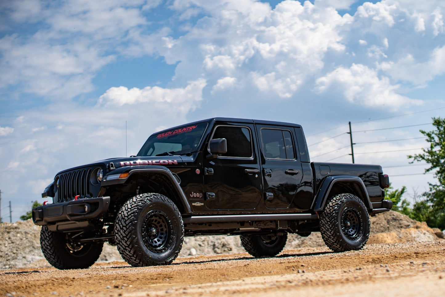 Rough Country 78440 2.5 Inch Leveling Kits | Springs | M1 | Jeep Gladiator JT 4WD (2024-2025)