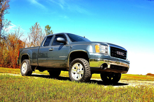 Rough Country 10730 3 Inch Lift Kit | Lift Knuckle | Chevy/GMC 1500 2WD (07-13)