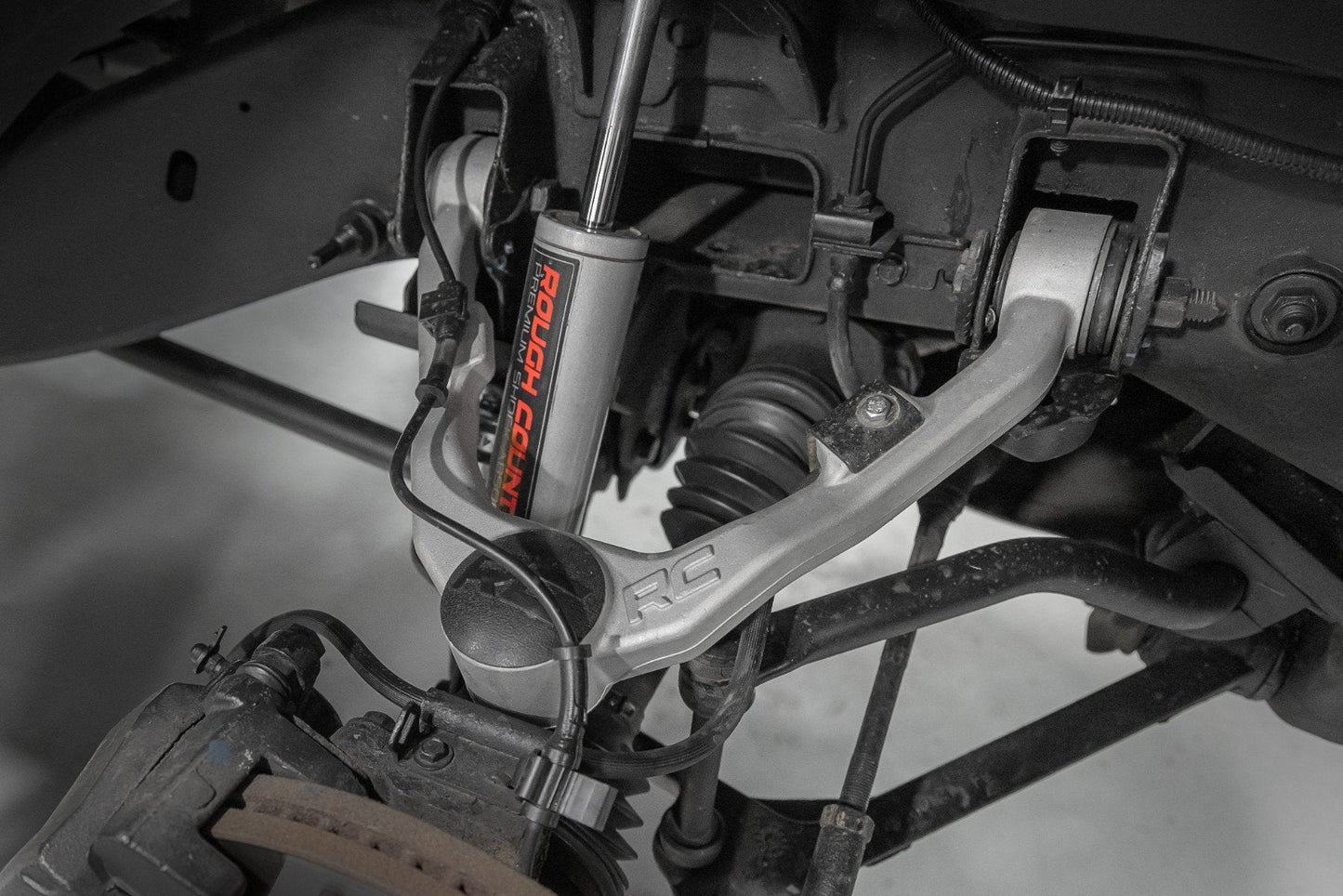 Rough Country 10026 Forged Upper Control Arms | OE Upgrade | Chevy/GMC 1500 (99-06 & Classic)