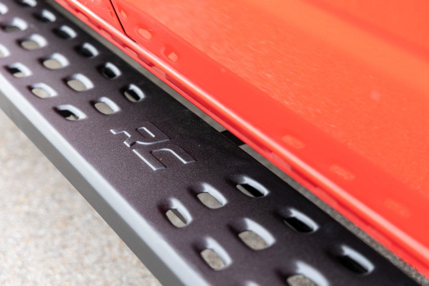 Rough Country 44003 RPT2 Running Boards | Crew Cab | Black | Ram 1500 2WD/4WD (2009-2018 & Classic)
