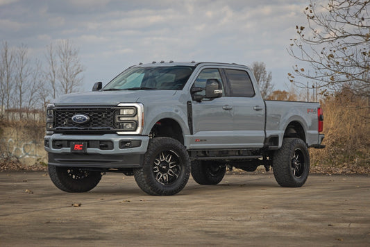Rough Country 400358 4.5 Inch Lift Kit | R/A | C/O V2 | Ford F-250/F-350 Super Duty 4WD (23-26)
