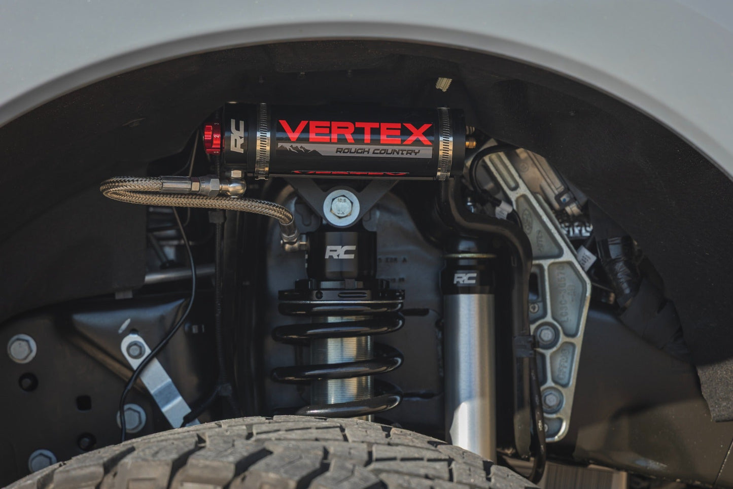 Rough Country 400458 6 Inch Lift | R/A | C/O V2 | Ford F-250/F-350 Super Duty 4WD (2023-2026)