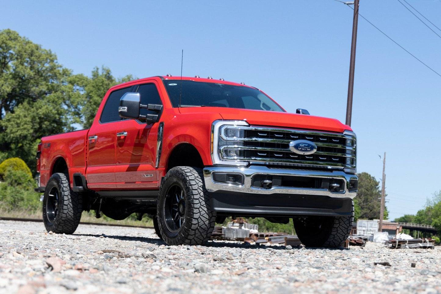 Rough Country 43657 3 Inch Lift Kit | Diesel Coilover Conversion | Ford F-250 Super Duty (23-25)