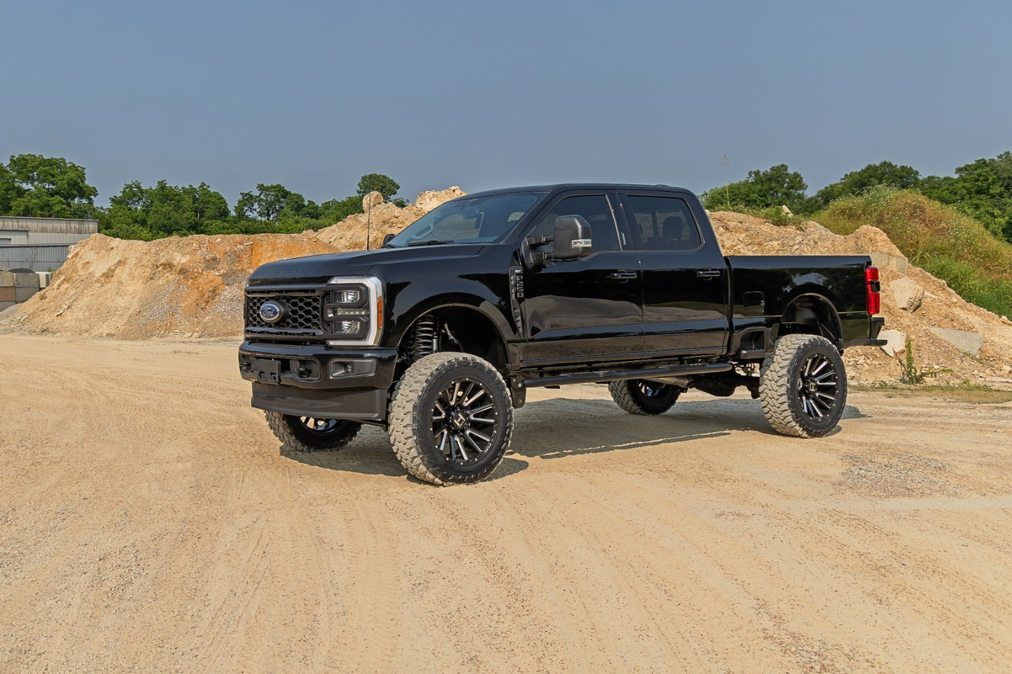 Rough Country 41930 6 Inch Lift Kit | Gas | No OVLD | Ford F-250/F-350 Super Duty 4WD (2023-2026)