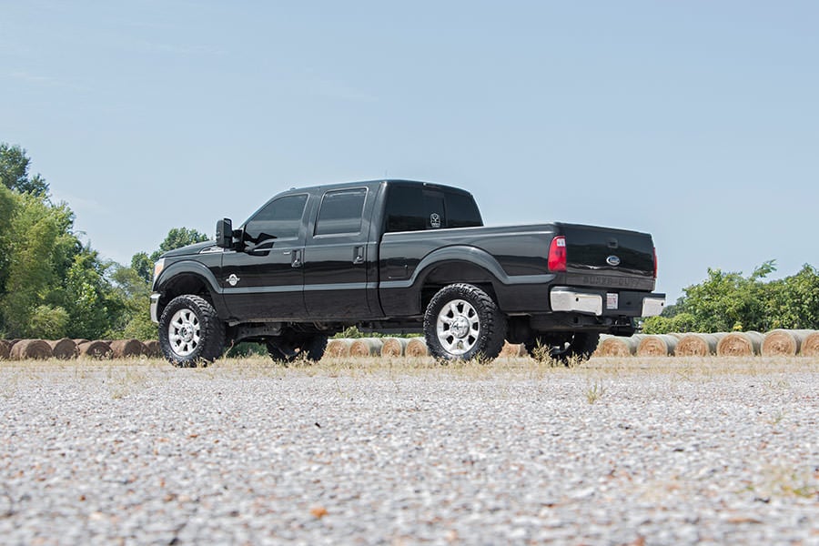 Rough Country 514 2 Inch Leveling Kit | Ford F-250/F-350 Super Duty 4WD (2005-2023)