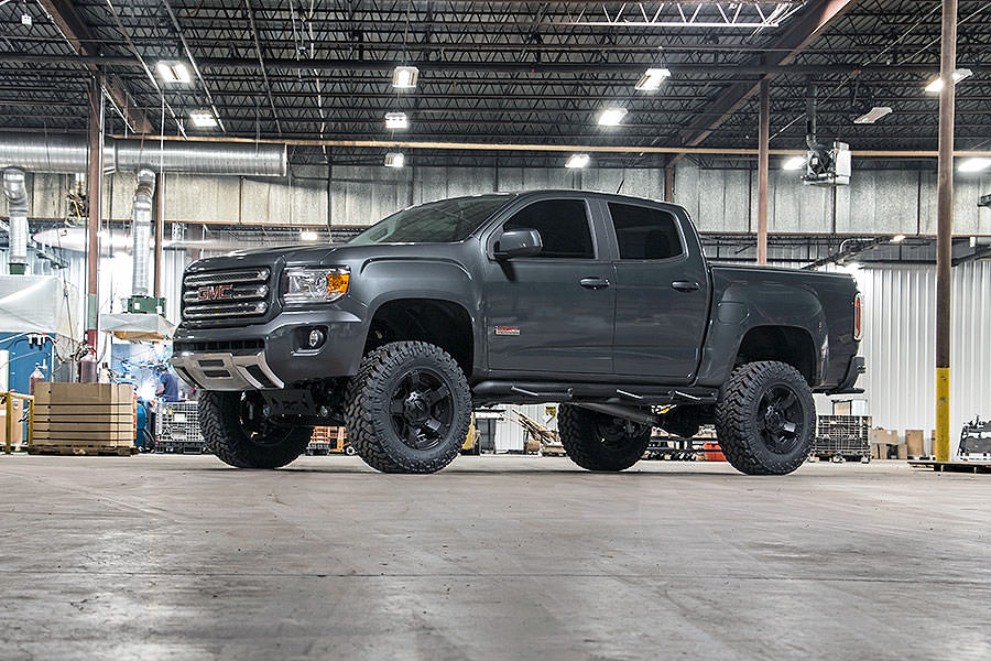 Rough Country 24143 6 Inch Lift Kit | M1 Struts | Chevy/GMC Canyon/Colorado 2WD/4WD (2015-2022)