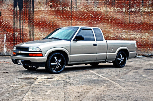 Rough Country 724 Lowering Kit | 2 Inch FR | 2.5 Inch RR | Chevy/GMC Blazer/S15 Jimmy/Sonoma 2WD