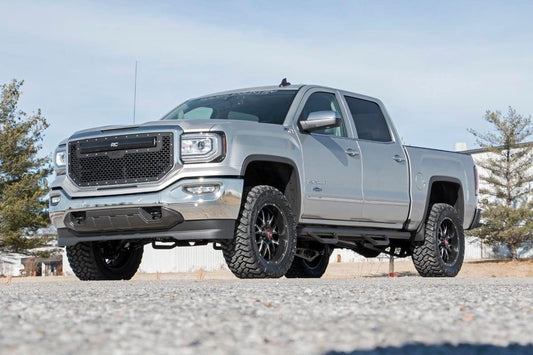 Rough Country 12140 3.5 Inch Lift Kit | Alu/Stamp Steel LCA | M1 Strut | Chevy/GMC 1500 (14-18 & Classic)
