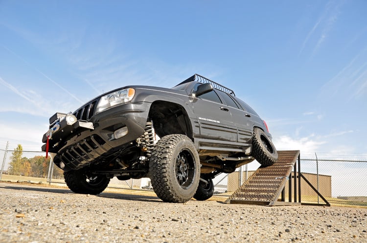 Rough Country 90820 4 Inch Lift Kit | Long Arm | Jeep Grand Cherokee WJ 4WD (1999-2004)