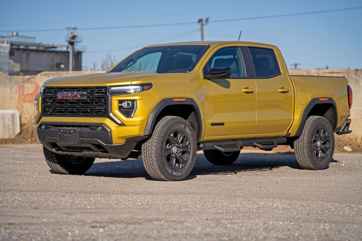 Rough Country RCG1583CCB Nerf Steps | Cab Length | Chevy/GMC Canyon/Colorado 2WD/4WD (2015-2026)