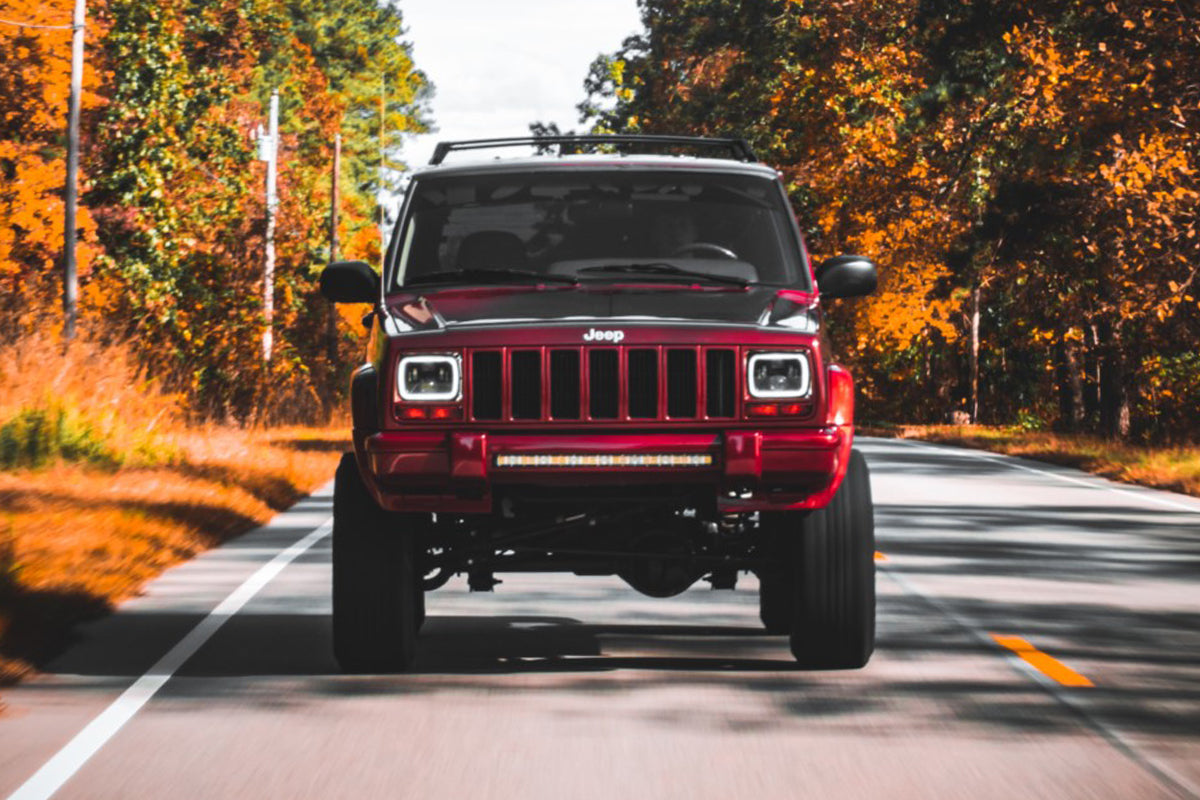 Rough Country 633N2 4.5 Inch Lift Kit | RR springs | Jeep Cherokee XJ 2WD/4WD (1984-2001)