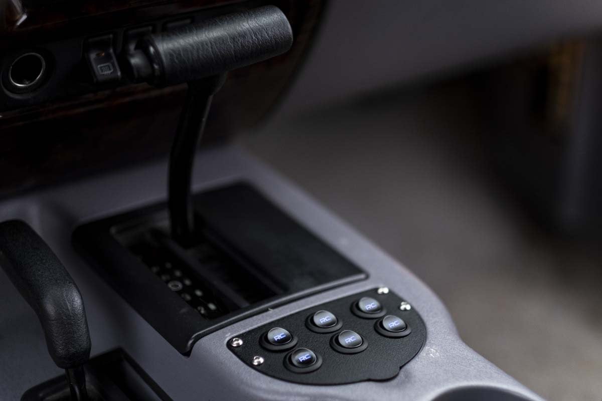 Rough Country 70954 MLC-6 | Multiple Light Controller | Jeep Cherokee XJ 2WD/4WD (1997-2001)
