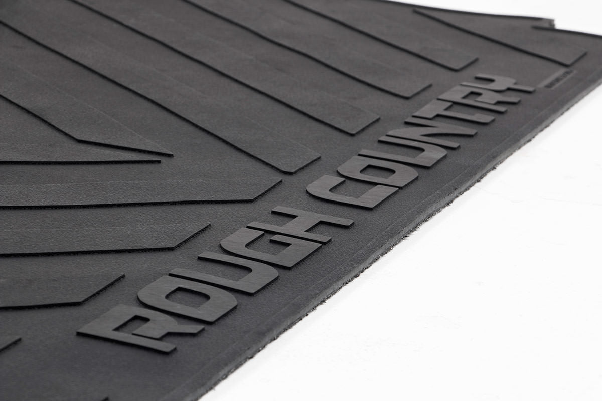 Rough Country RCM681 Bed Mat | 5'7" Bed | RC Logo | Toyota Tundra 2WD/4WD (2007-2021)