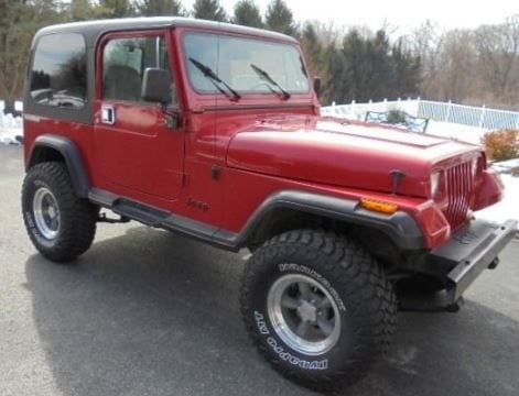 Rough Country 61570 2.5 Inch Lift Kit | V2 | Jeep Wrangler YJ 4WD (1987-1995)