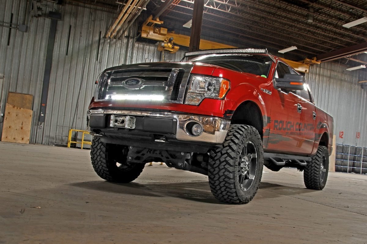 Rough Country 59840 6 Inch Lift Kit | M1 Struts/M1 | Ford F-150 4WD (2009-2010)