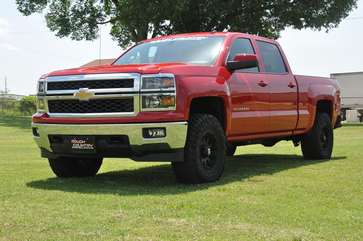 Rough Country 1312 2.5 Inch Leveling Kit | Stamped Steel | Chevy/GMC Sierra 1500 (16-18)/Silverado 1500 (07-18)
