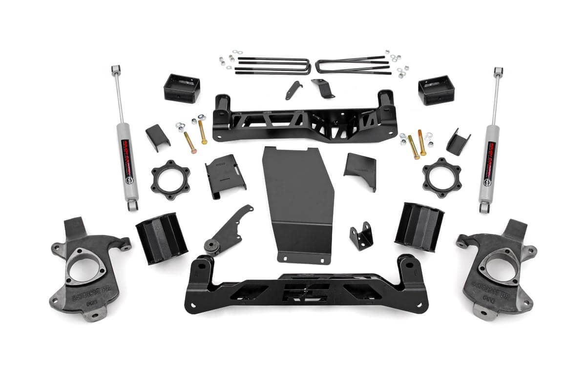 Rough Country 22330 5 Inch Lift Kit | Cast Steel | Chevy/GMC 1500 4WD (14-18 & Classic)