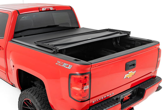 Rough Country 41214550A Soft Tri-Fold Bed Cover | 5'9" Bed | Chevy/GMC 1500 (14-18 & Classic)