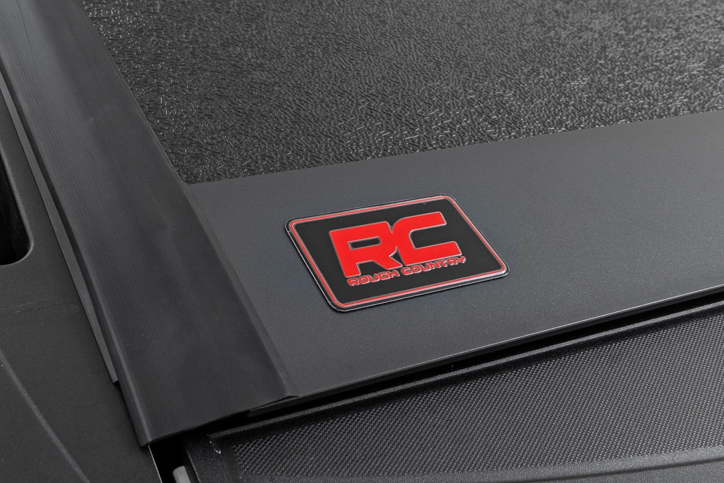 Rough Country 47120580B Hard Low Profile Bed Cover | 5'10" Bed | Chevy/GMC Sierra 1500 (19-26)/Silverado 1500 (19-26)