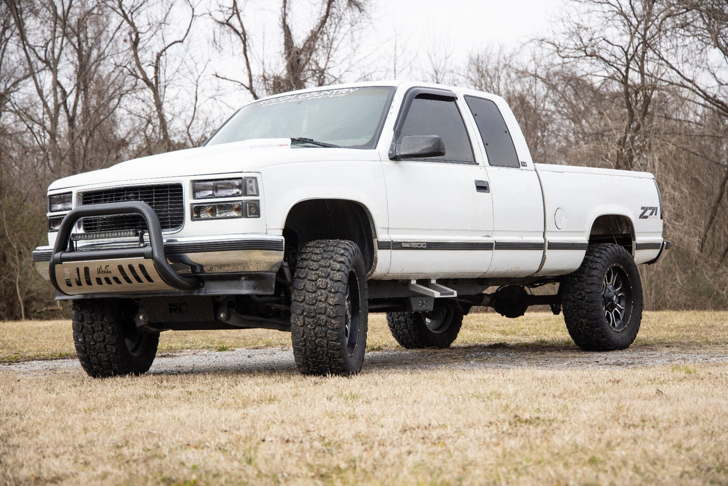 Rough Country 117510 Single Hoop Step | Universal | Alum | Pair | Multiple Makes & Models (Chevy/Ford/GMC/Ram)