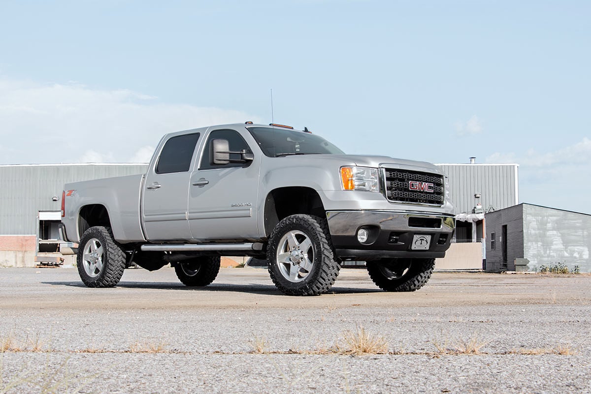 Rough Country 97530RED 3.5 Inch Lift Kit | w/ Overloads | Chevy/GMC 2500HD/3500HD (11-19)