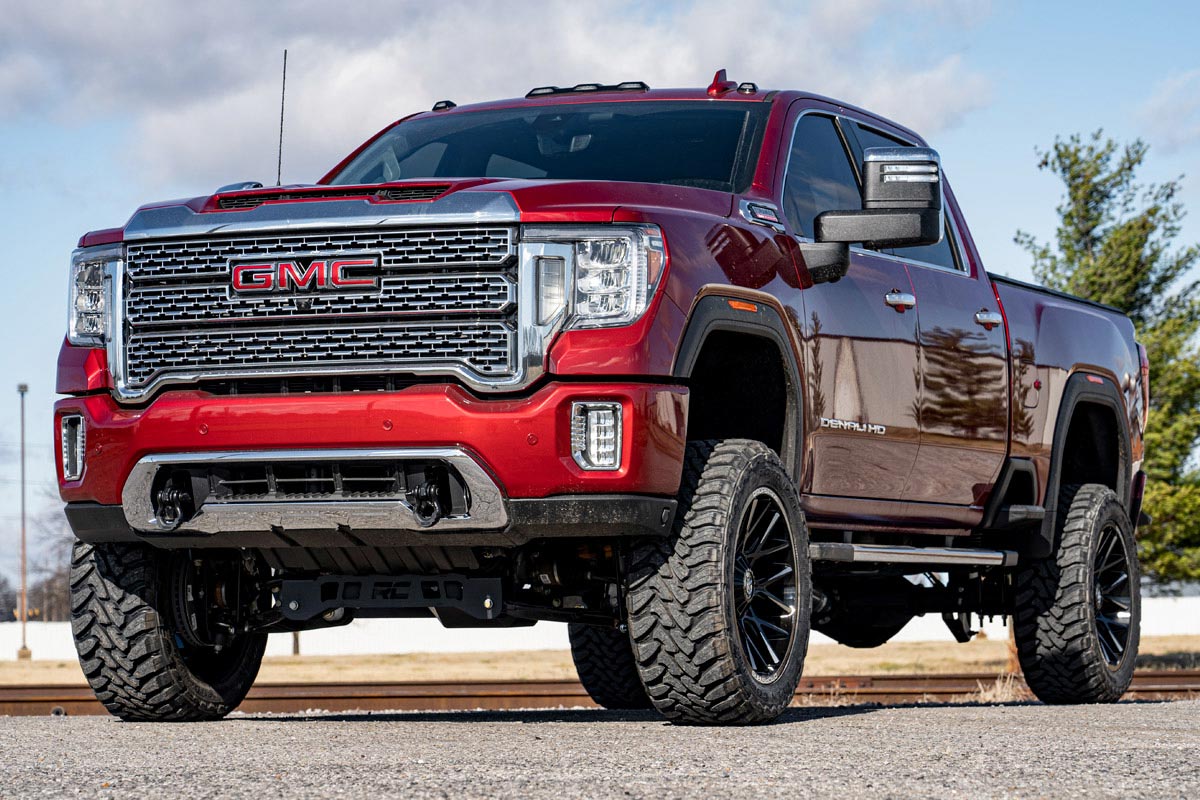 Rough Country 110840 5 Inch Lift Kit | NTD | M1 | w/ Overloads | Chevy/GMC 2500HD/3500HD (20-25)