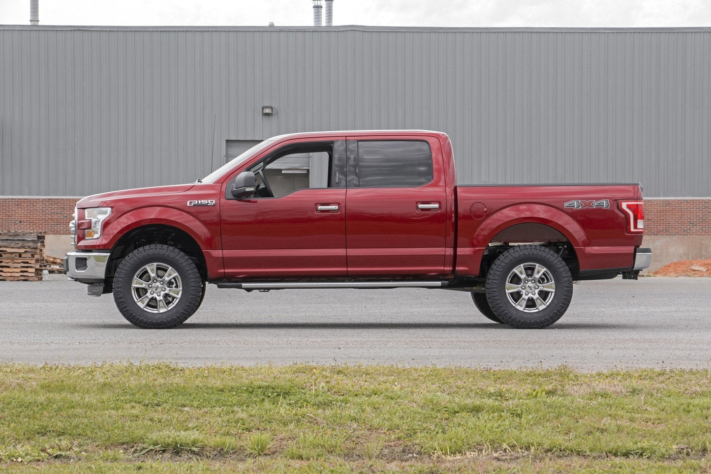 Rough Country 56957 2 Inch Lift Kit | Vertex/V2 | Ford F-150 4WD (2014-2020)