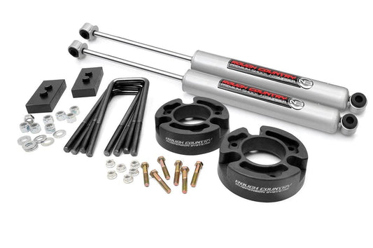 Rough Country 57030 2.5 Inch Lift Kit | Molded | Ford F-150 2WD/4WD (2004-2008)