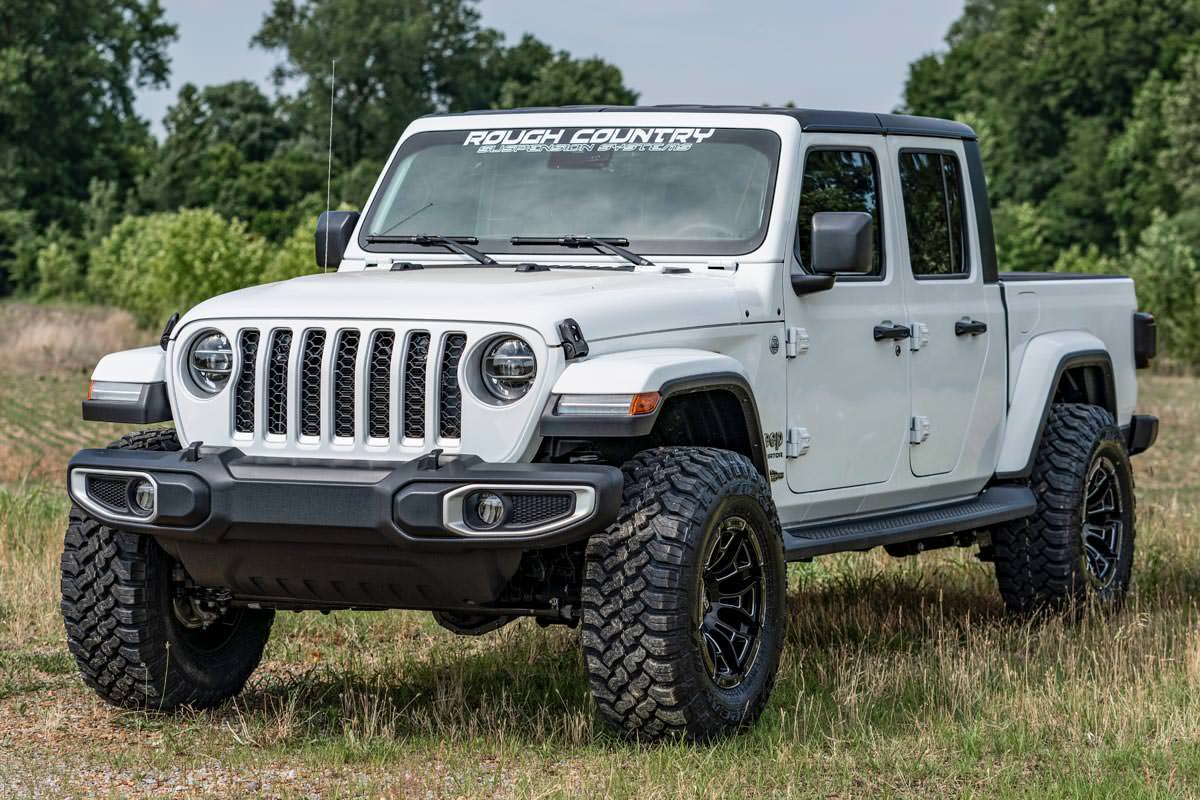 Rough Country 64830B 2.5 Inch Leveling Kits | Springs | Jeep Gladiator JT 4WD (2020-2023)