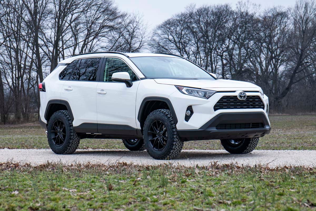 Rough Country 73100 2.5 Inch Lift Kit | Toyota RAV4 2WD/4WD (2019-2023)