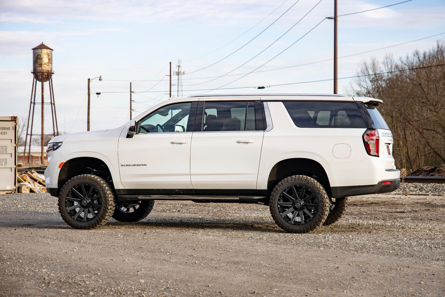 Rough Country 10940 6 Inch Lift Kit | M1 Struts | Chevy/GMC SUV 1500 4WD (2021-2024)