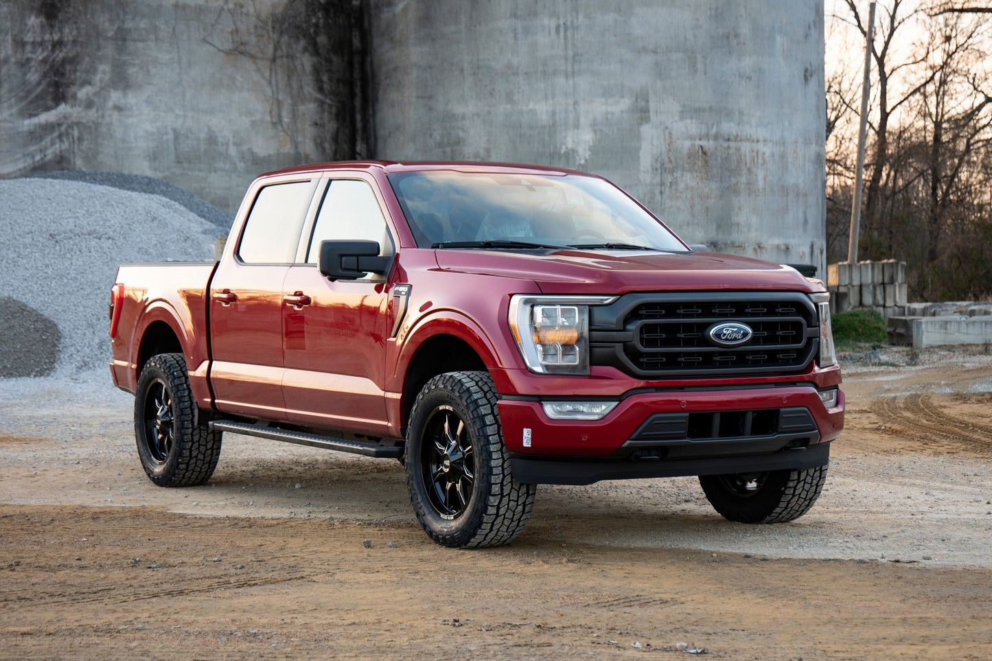 Rough Country 58600 2 Inch Lift Kit | Ford F-150 2WD/4WD (2021-2025)