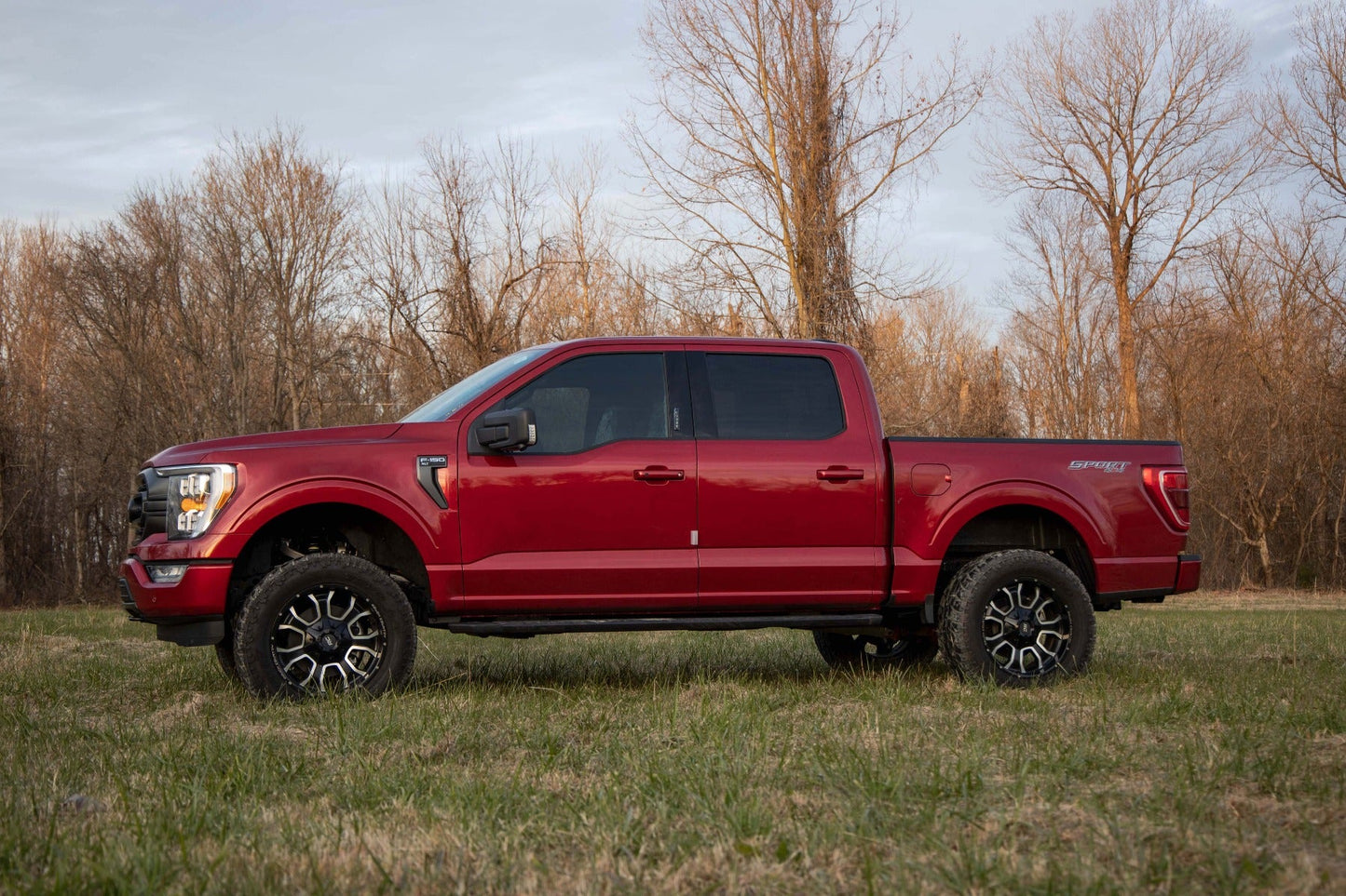 Rough Country 41440 3 Inch Lift Kit | Forged UCA | M1/M1 | Ford F-150 4WD (2021-2025)