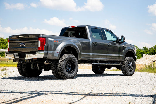 Rough Country 55931 4.5 Inch Lift Kit | DRW | FR Drive Shaft | Ford F-350 Super Duty 4WD (17-22)
