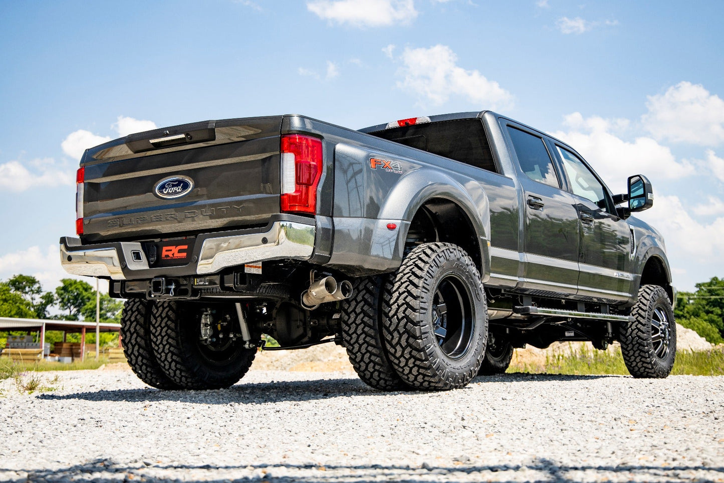 Rough Country 55950 4.5 Inch Lift Kit | Dually| Vertex | Ford F-350 Super Duty 4WD (2017-2022)