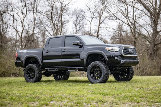 Rough Country 75840 6 Inch Lift Kit | M1 Struts/M1 | Toyota Tacoma 2WD/4WD (2016-2023)
