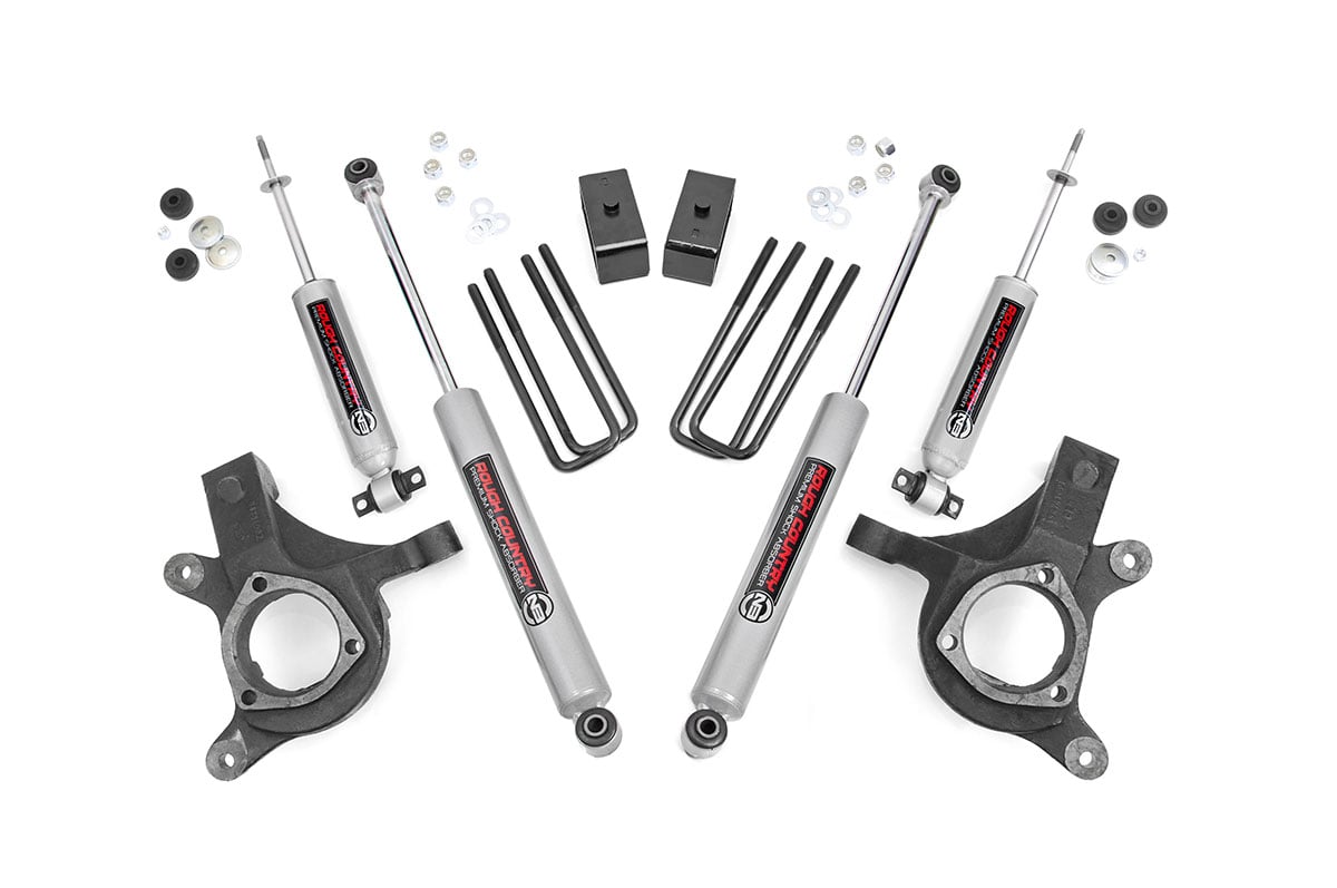 Rough Country 232N2 3 Inch Lift Kit | Chevy Silverado & GMC Sierra 1500 2WD (1999-2006 & Classic)