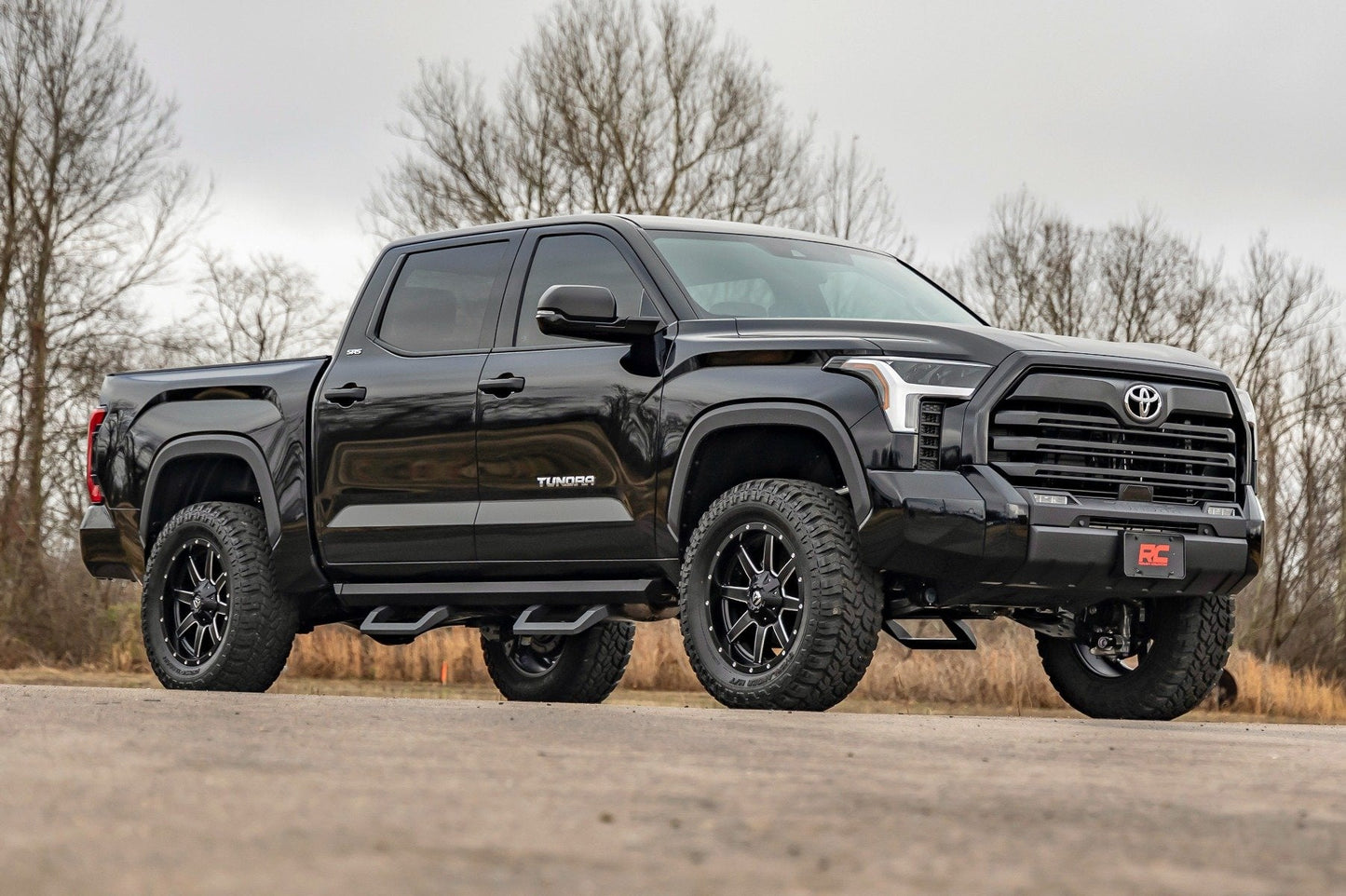 Rough Country 71300 3.5 Inch Lift Kit | OE Air Ride | Toyota Tundra 4WD (2022-2025)