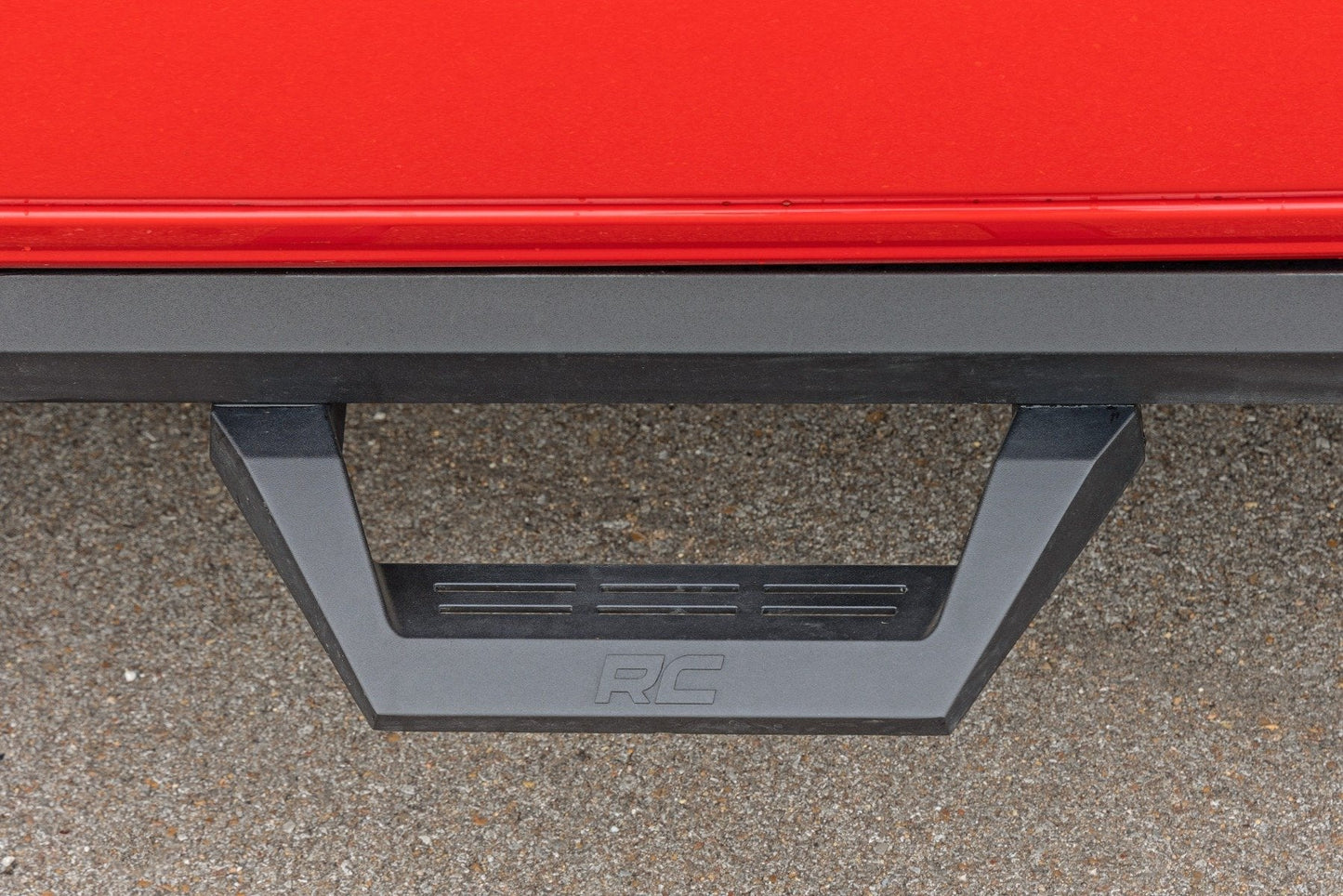 Rough Country 31008A SRX2 Adj Aluminum Step | Crew Cab | Ram 1500 (19-26)/1500 TRX (21-24)