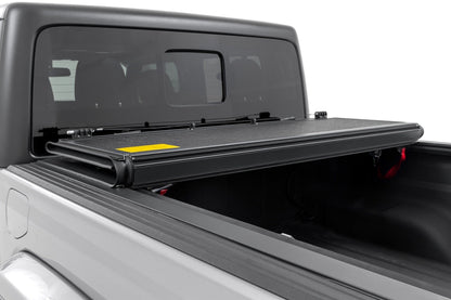 Rough Country 47620500B Hard Low Profile Bed Cover | 5' Bed | Jeep Gladiator JT 4WD (2020-2025)