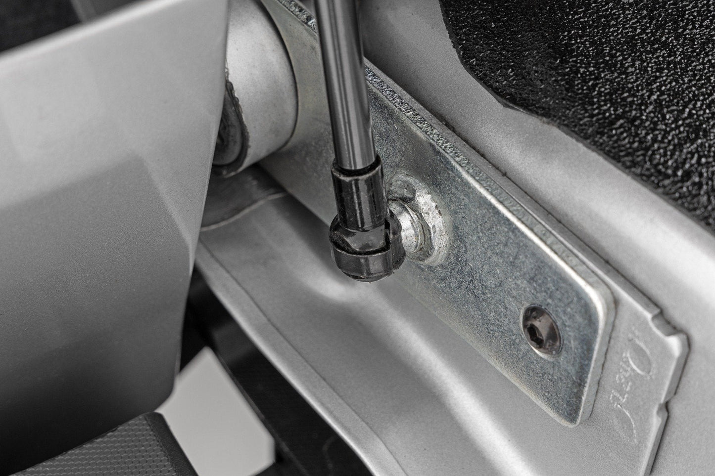 Rough Country 73218 Tailgate Assist | Chevy/GMC Canyon/Colorado 2WD/4WD (2015-2022)