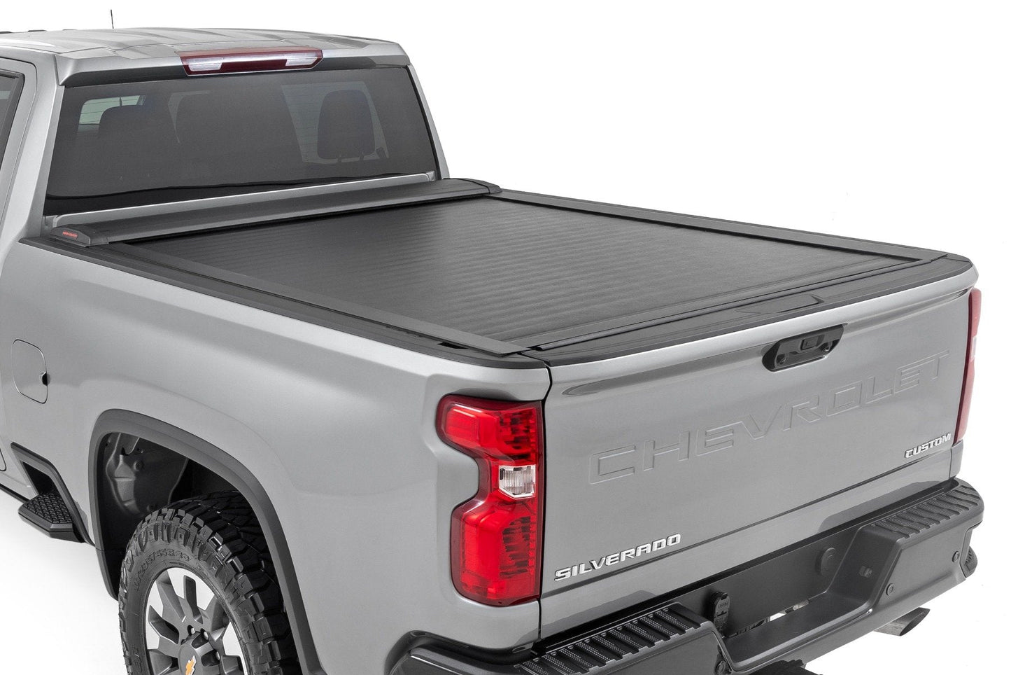 Rough Country 46110690 Retractable Bed Cover | 6'9" Bed | Chevy/GMC 2500HD/3500HD (20-25)