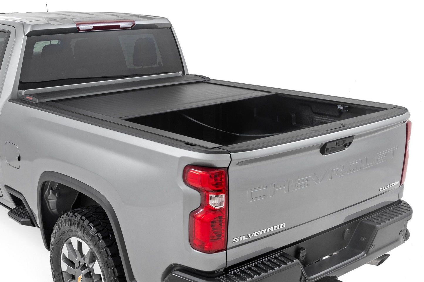 Rough Country 46110690 Retractable Bed Cover | 6'9" Bed | Chevy/GMC 2500HD/3500HD (20-25)