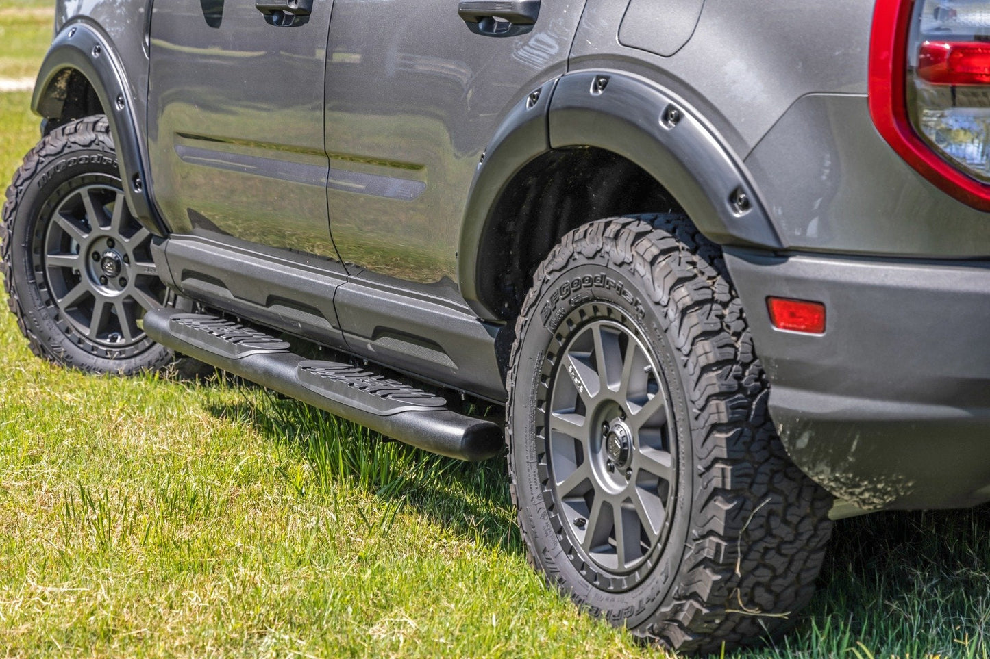 Rough Country 21006 Oval Nerf Steps | Black | Ford Bronco Sport 4WD (2021-2025)